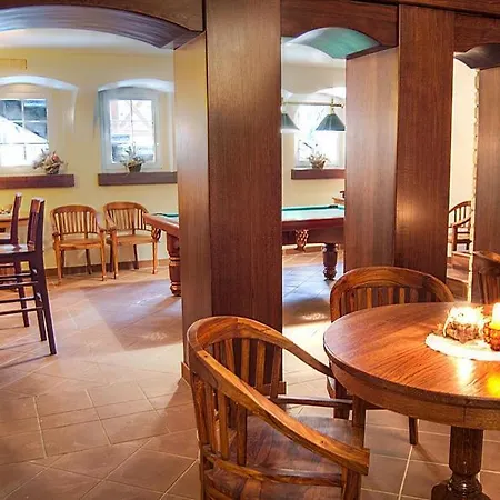 Silesia Couette-café *